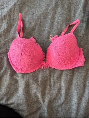 Victorias Secret Push up bra. 34D